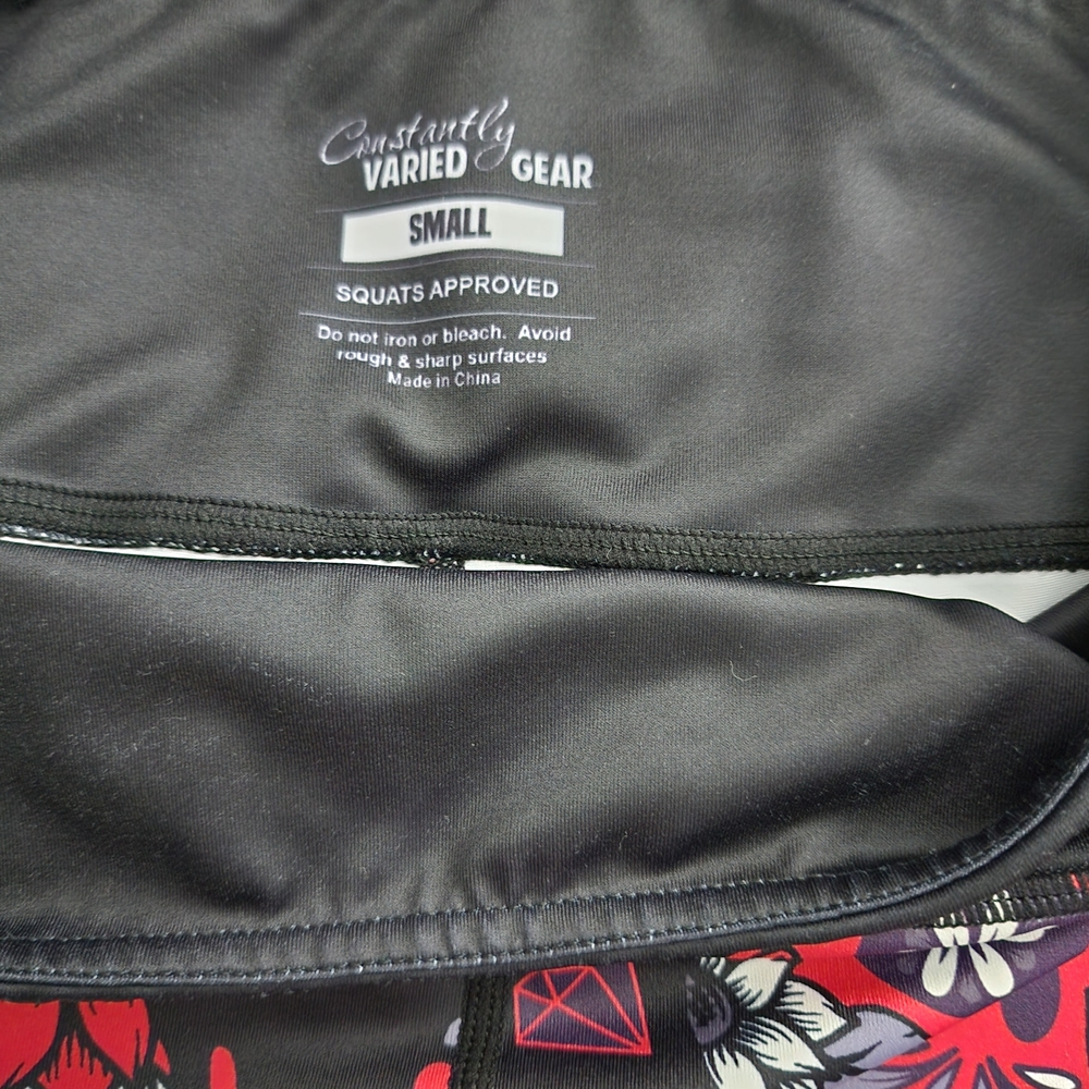 Constantly Varied Gear Skull Leggings - Black and Red - Picture 3 of 3